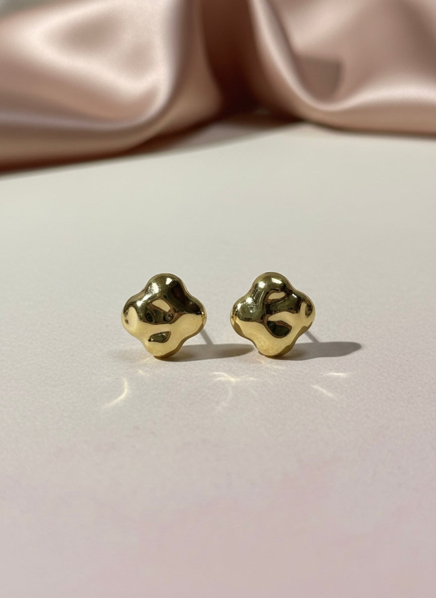 The "Be Mine" Valentine’s Vault 🎁🌹