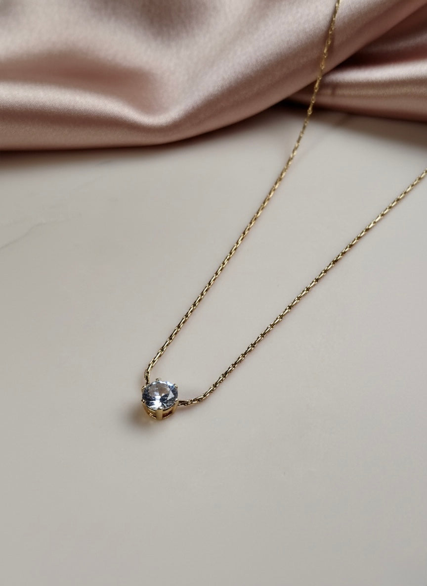 Elegant Solitaire Crystal Necklace 💎