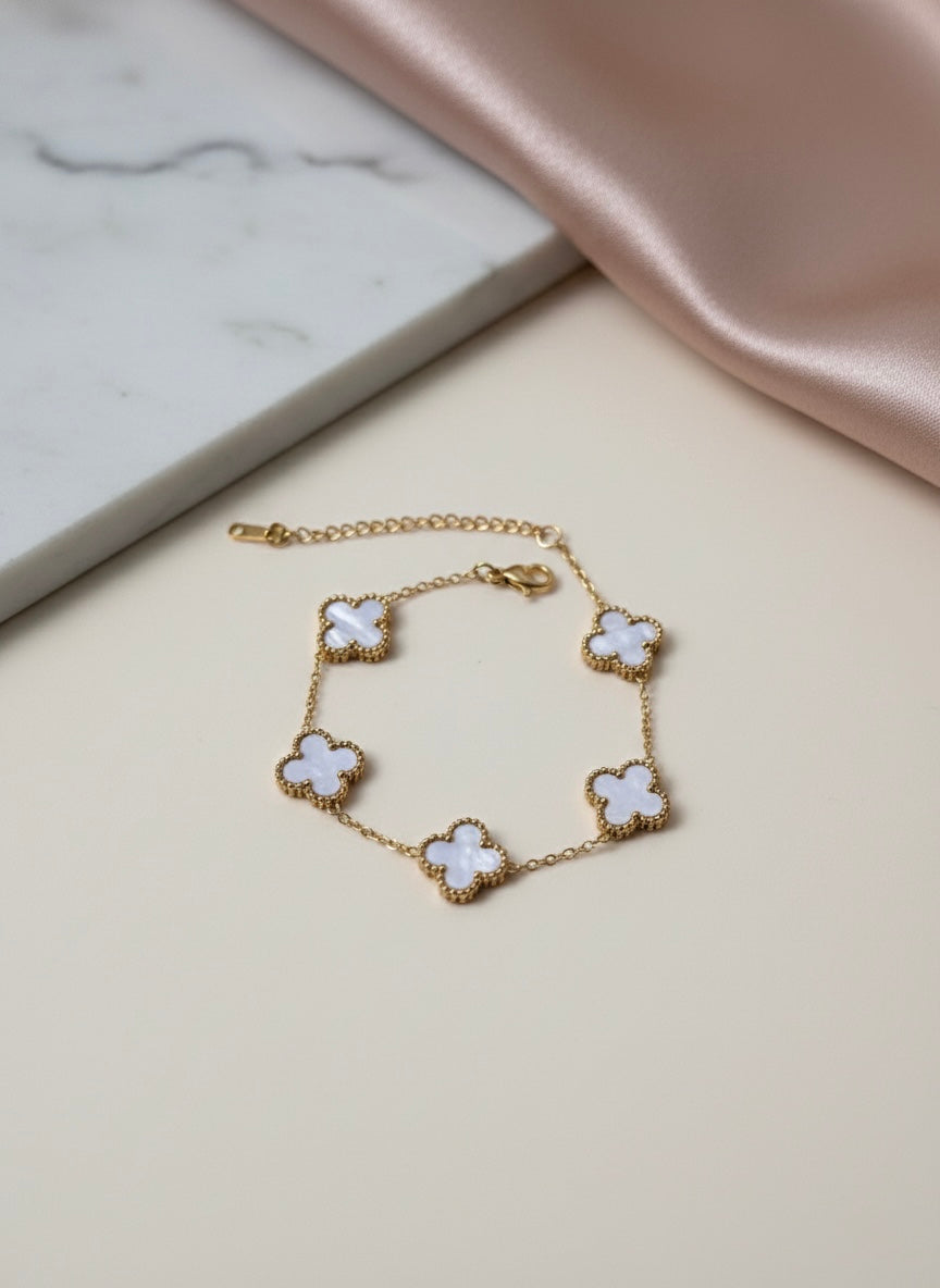 The White Clover Combo 🤍