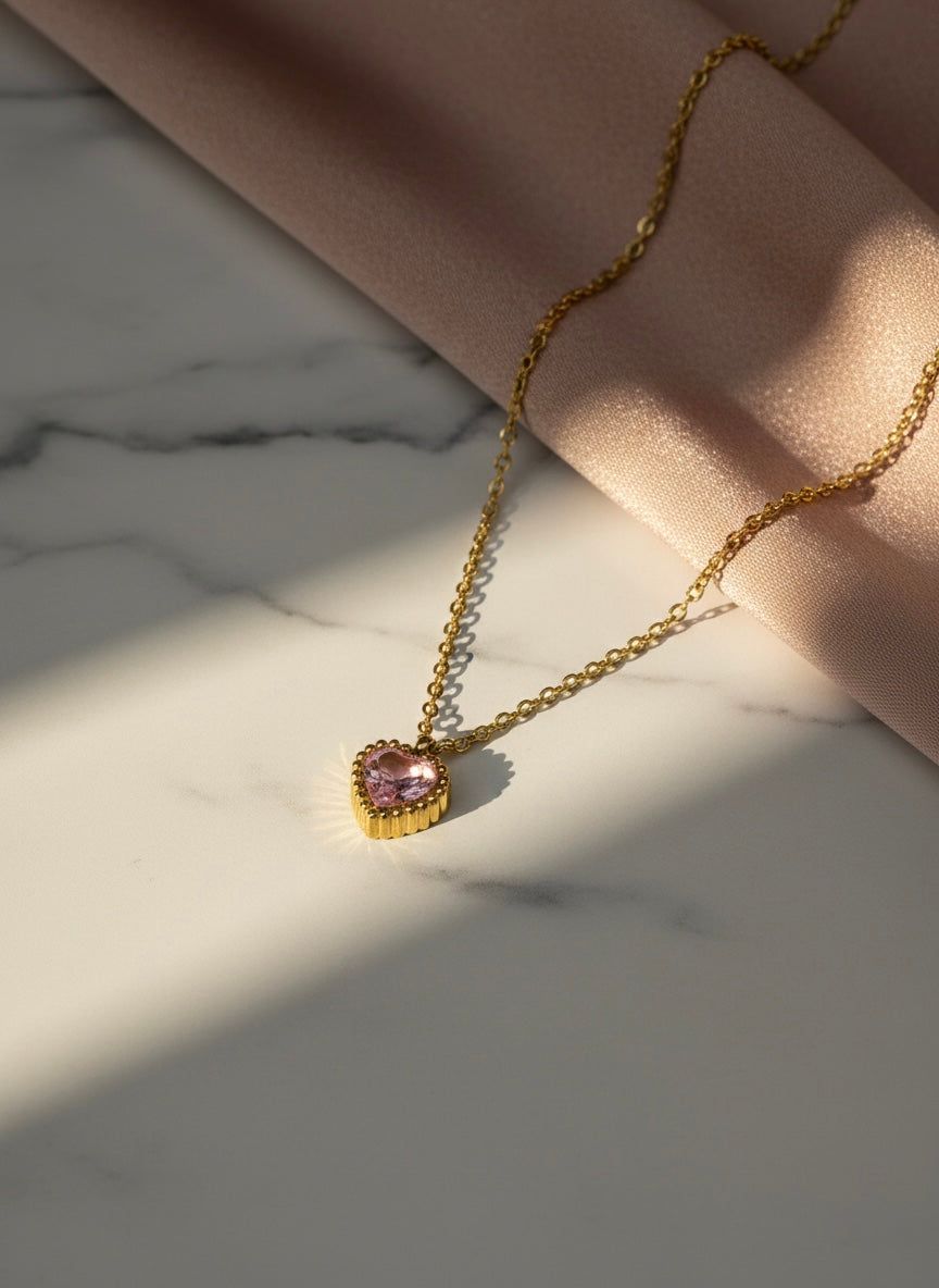 💖 Gold Heart Necklace with Pink Crystal Center – Dainty & Elegant