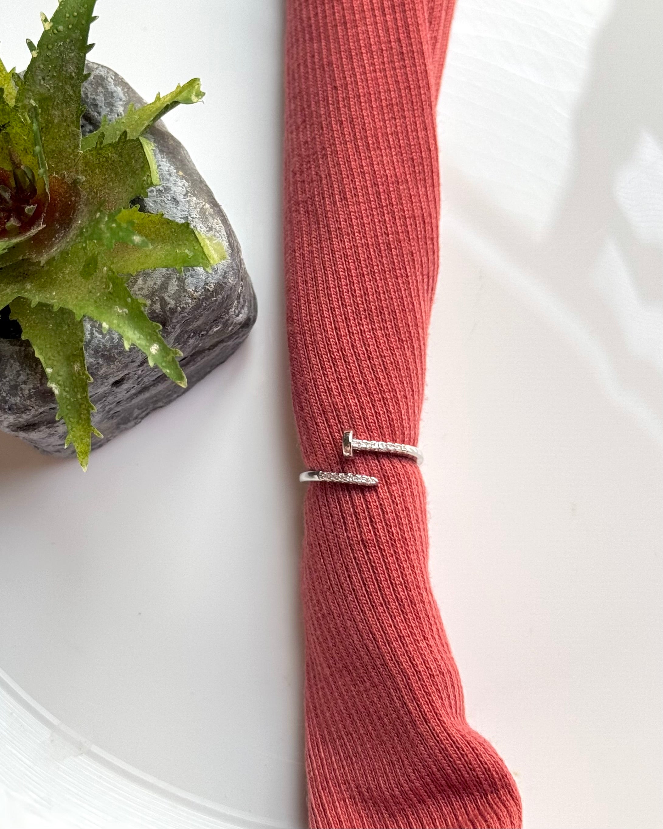 ⛓️ Silver Nail Wrap Ring | Crystal Encrusted Juste Style Ring | Edgy Minimalist Jewelry ⛓️