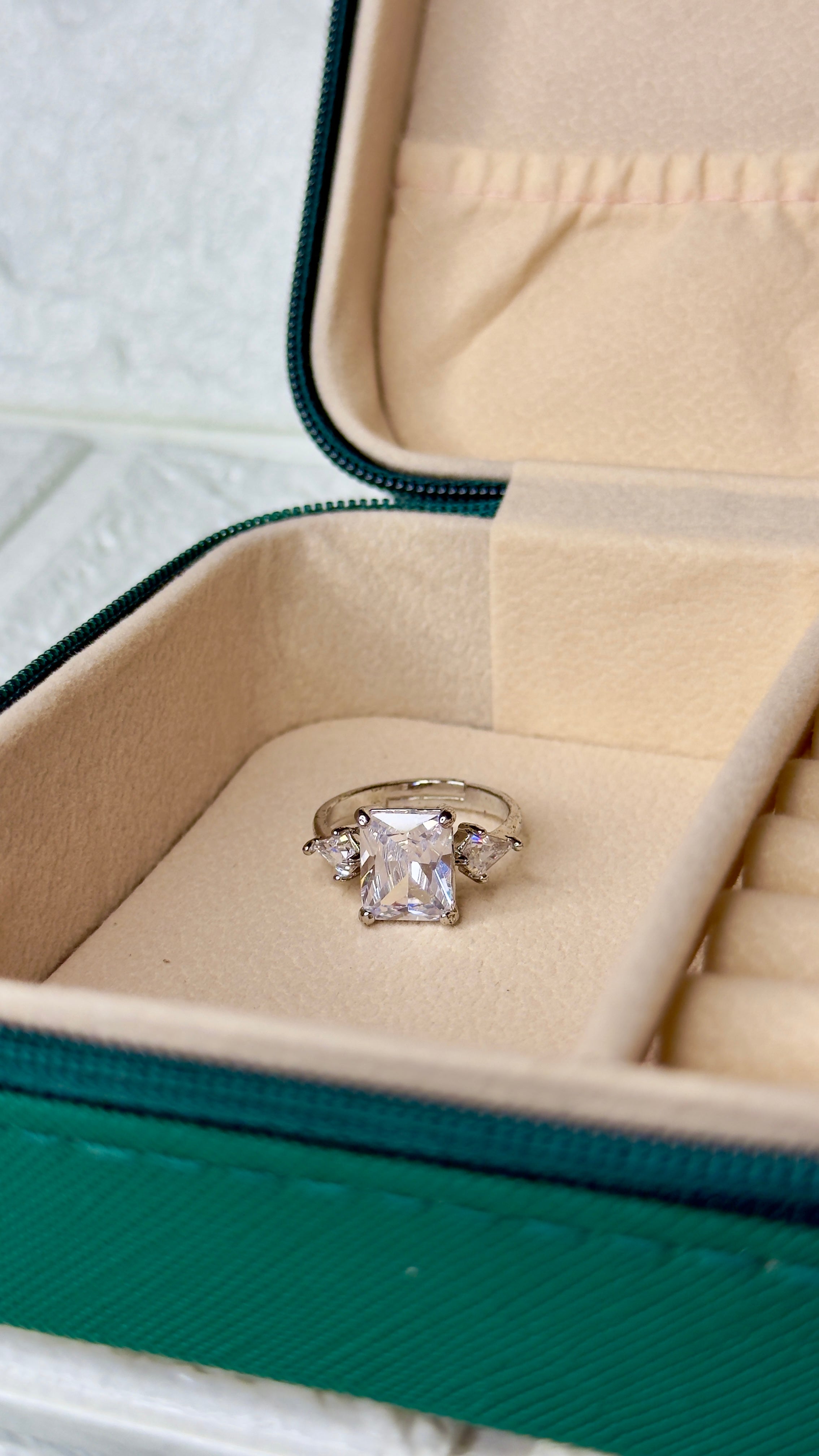 Big Stone Ring [adjustable]