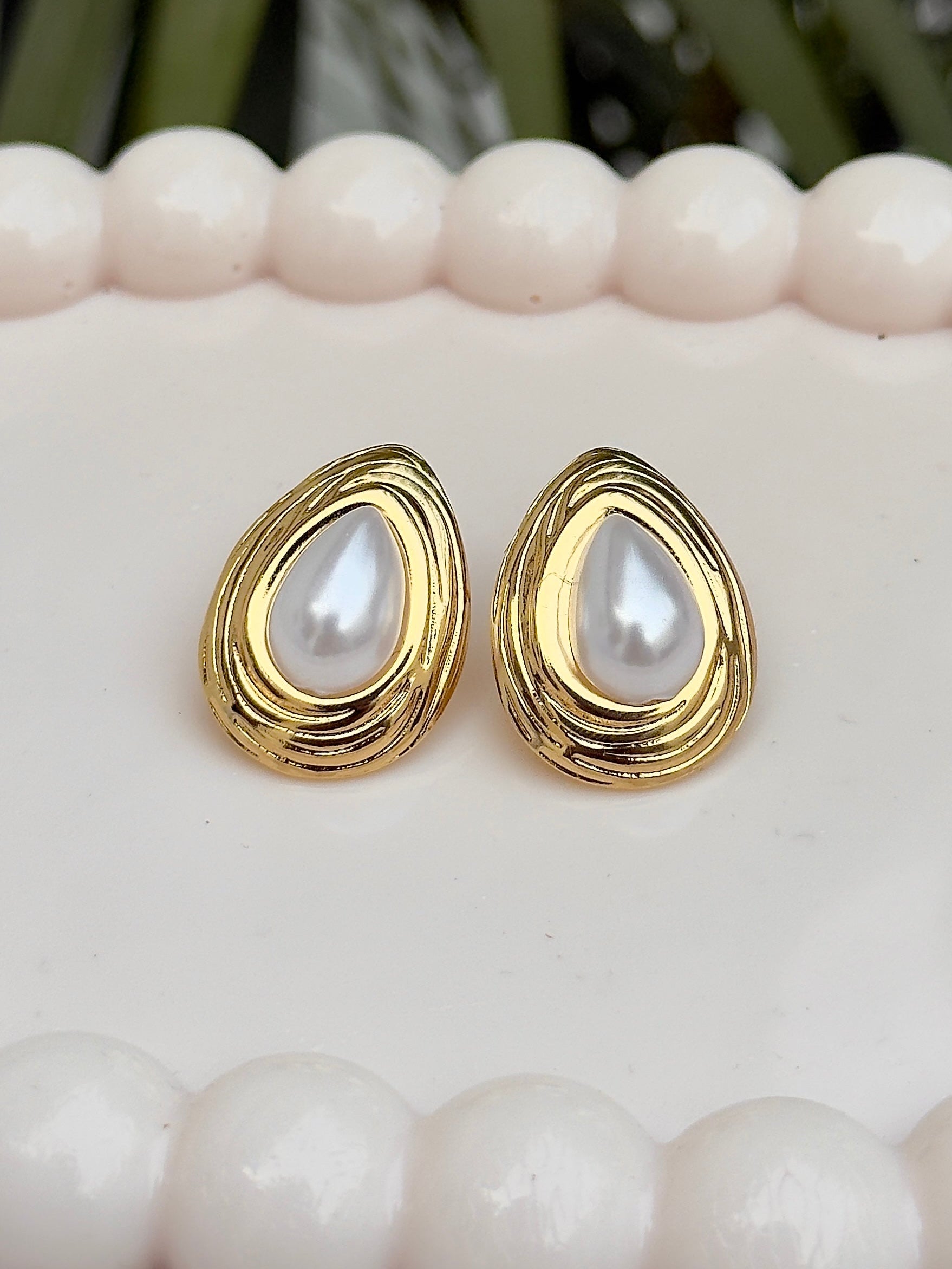 ✨Teardrop Pearl Statement Earrings