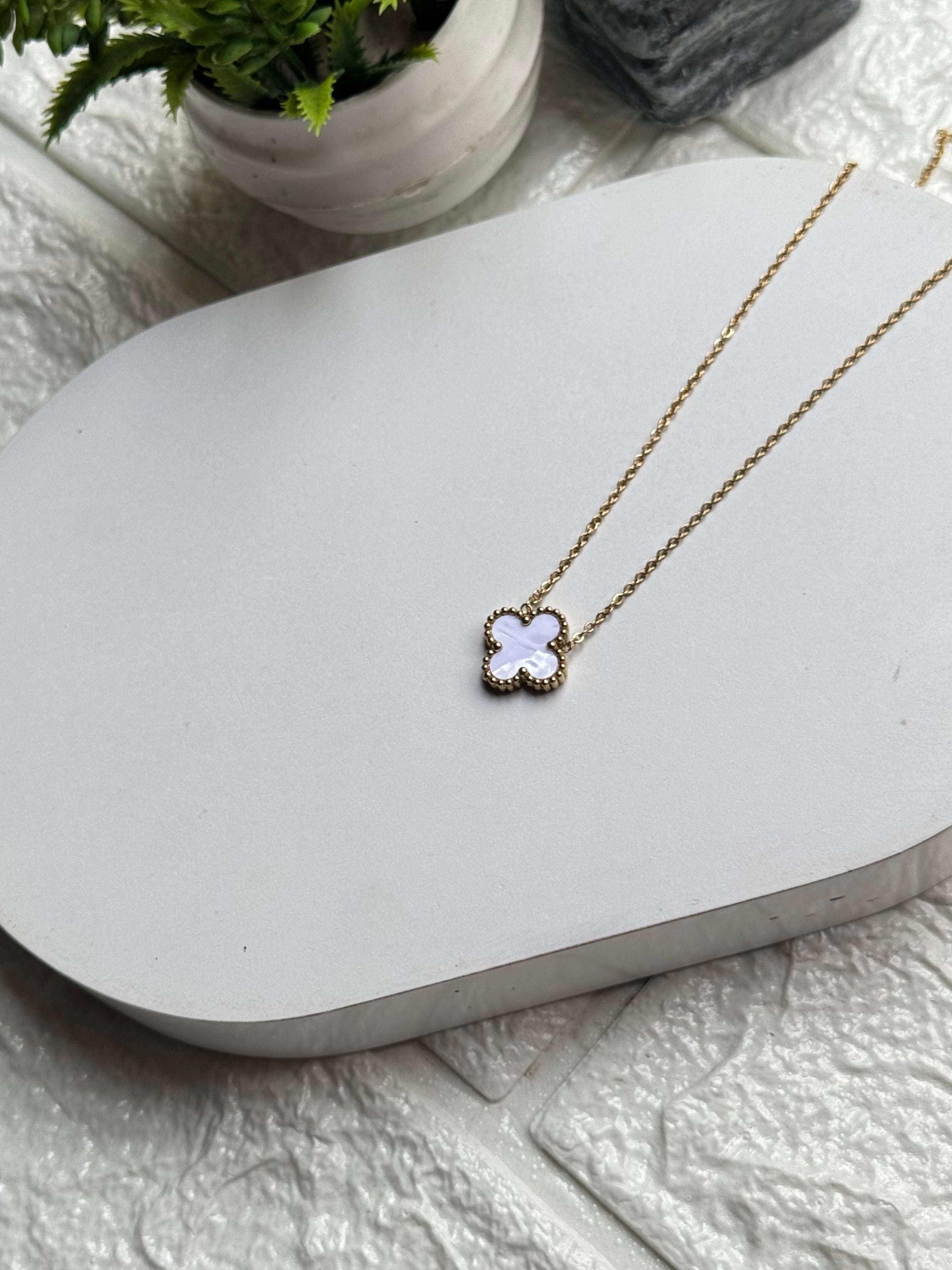 Clover Necklace