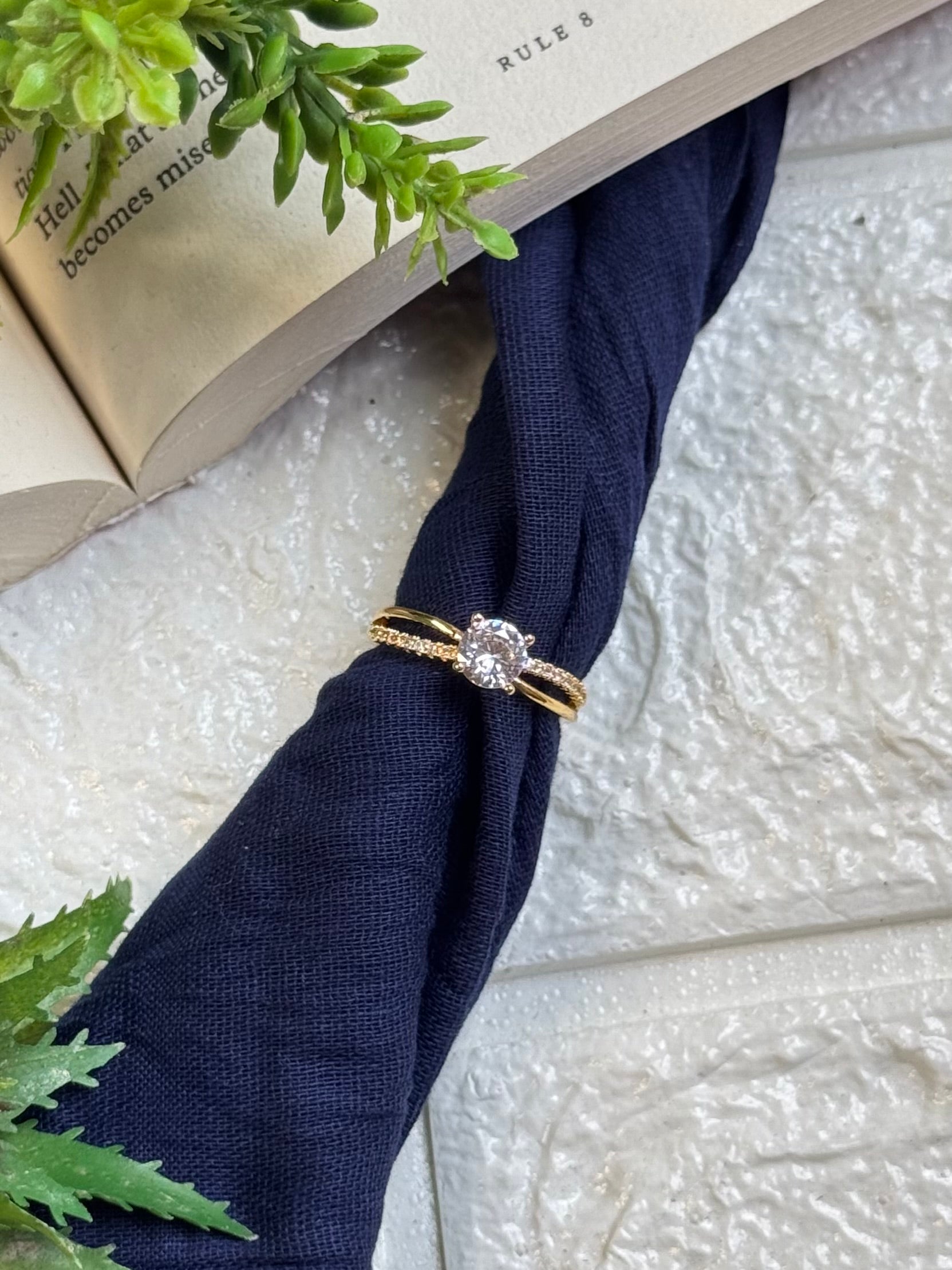 Small Stone ring [adjustable]